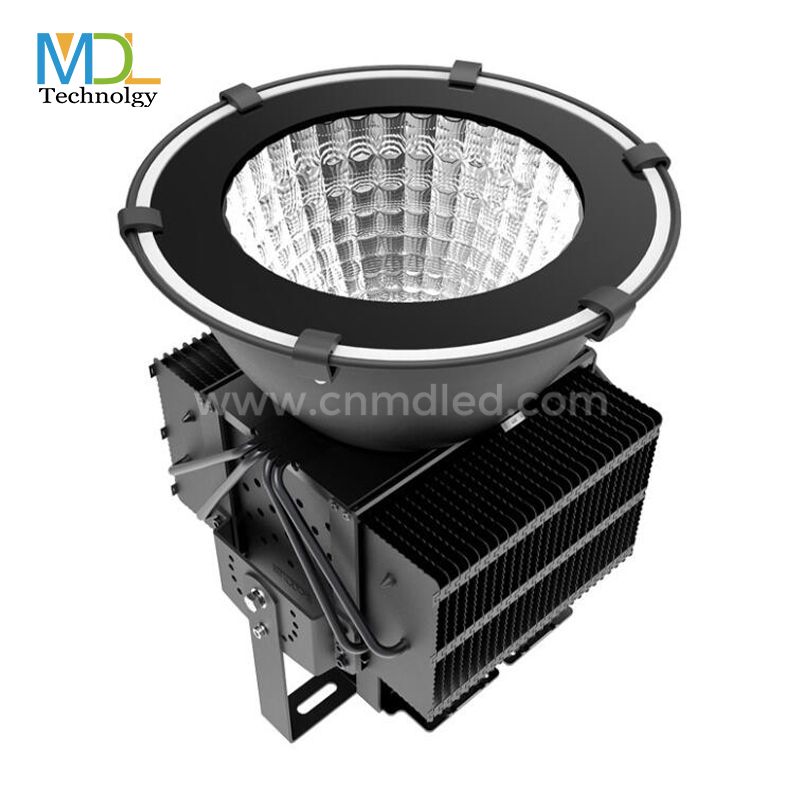 Suitable for garages, workshops, utility parking lotion bars, hotels, nightclubs and stadium lighting Model:MDL-QCD9